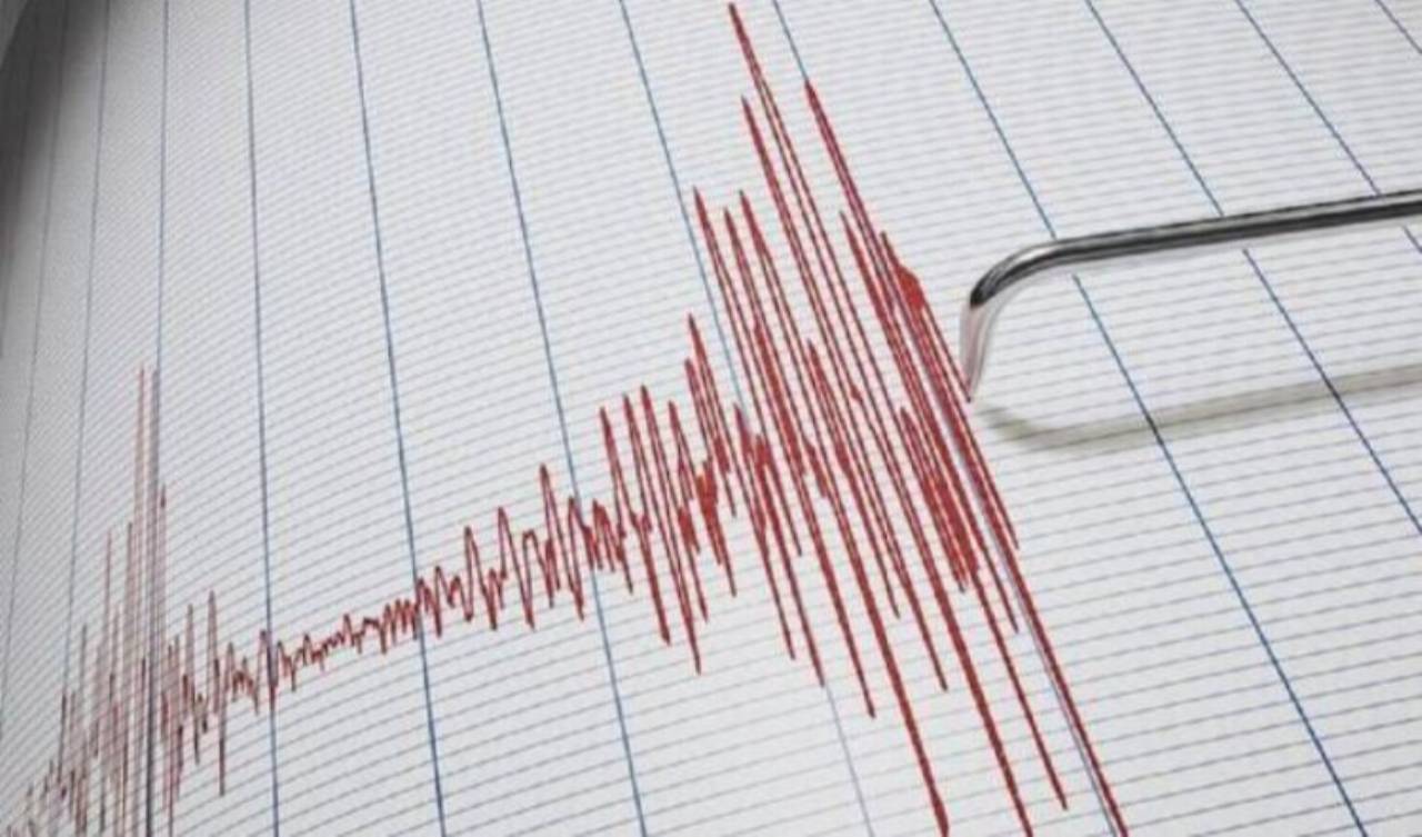 Ege Denizi'nde korkutan iki büyük deprem!