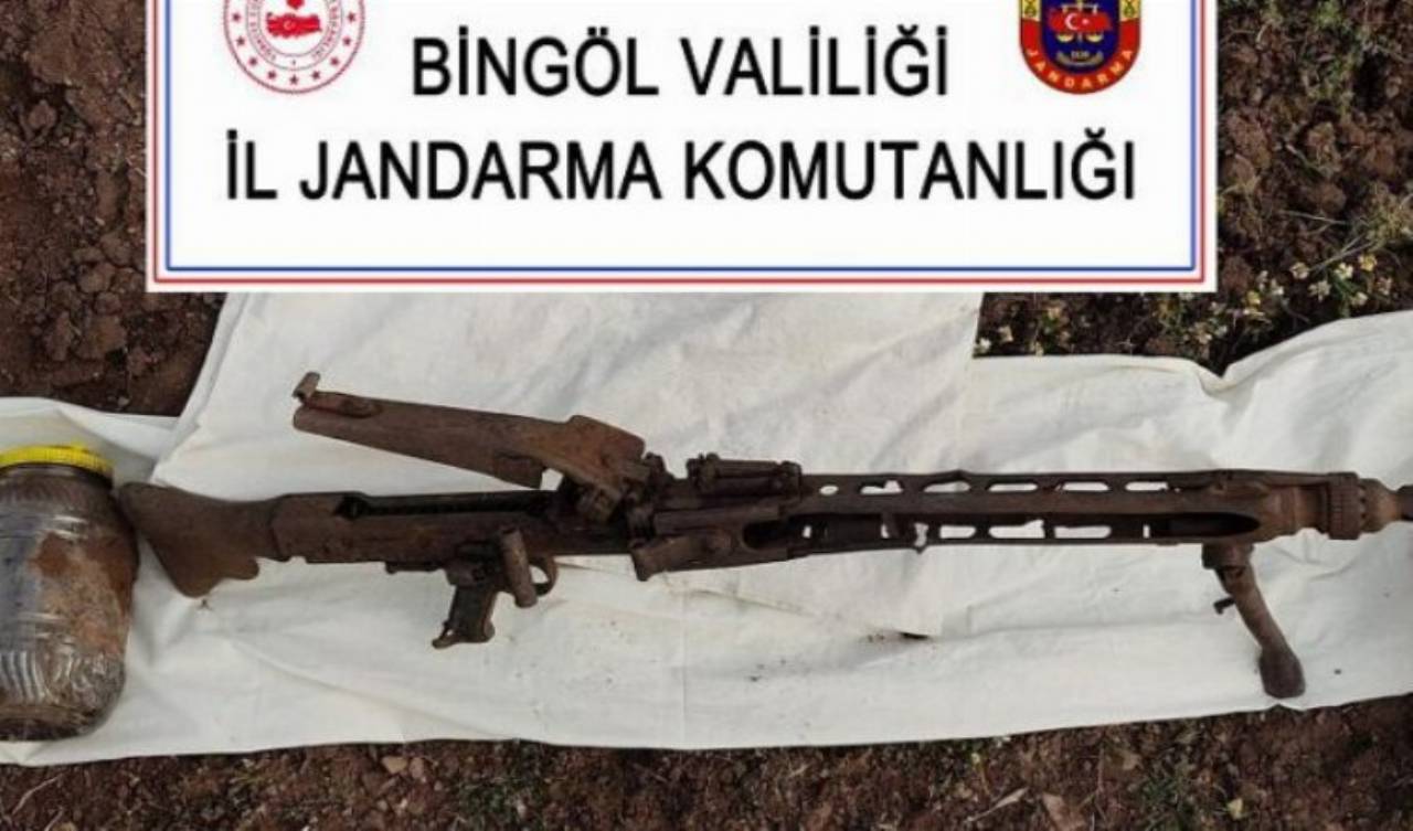 Bingöl'de patlayıcı madde, silah ve uyuşturucu ele geçirildi