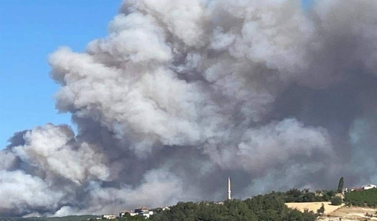 Çanakkale'de alevler yayılıyor